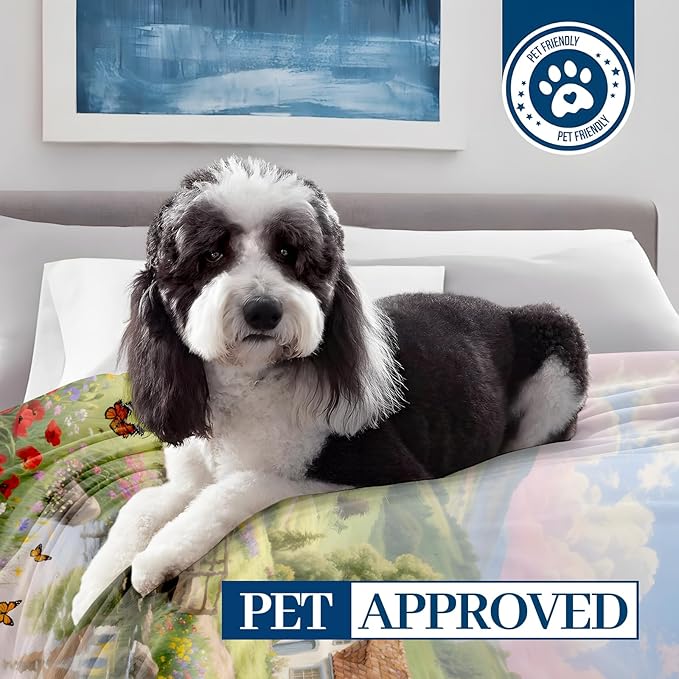 Cute Otter with Seashell Blanket, 80"x60" Flannel Cozy Lightweight Throw Blankets Gifts for Couch Bed Living Room Decor, Soft Blanket for Women Kids