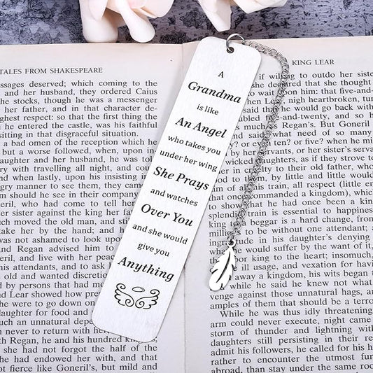 Christmas Gifts for Grandma, Grandma Christmas Bookmark Grandma Gifts Mothers Day Gifts for Grandma Women Nana Things for Grandma Birthday Grandparents Gifts from Granddaughter Grandson Teens Kids