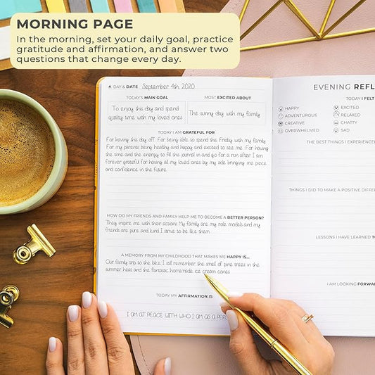 Clever Fox Gratitude Journal – Happiness, Positivity & Affirmation Daily Journal – Inspirational Daily Notebook – 3 Months, A5 (Amber Yellow)