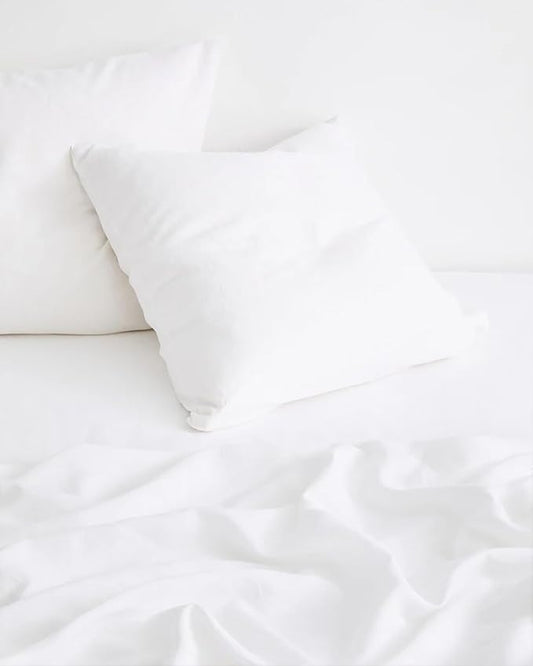 Bed Threads - Linen Pillowcases - 100% French Flax Linen - Luxury & Eco-Friendly - Breathable, Natural & Soft - Envelope Opening - Machine Washable - European Size - 26” x 26” - Set of 2 - White