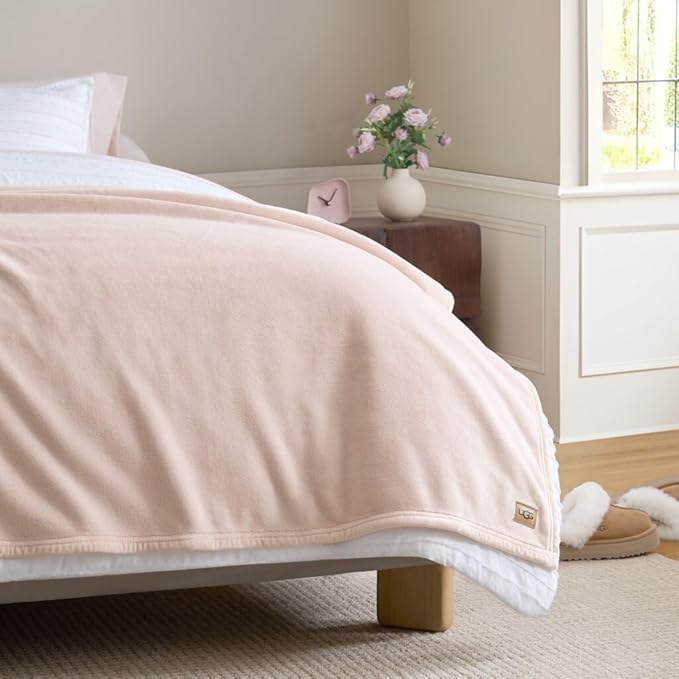 UGG Coco King Fleece Blanket for Bed – Luxury Cozy Room Decor, Soft Warm Heavy Blankets for Winter Bedding & White Christmas Decor, Gifts for Teens and Women, Pink