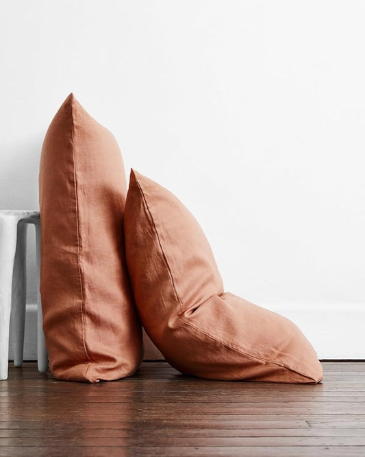 Bed Threads - Linen Pillowcases - 100% French Flax Linen - Luxury & Eco-Friendly - Breathable, Natural & Soft - Envelope Opening - Machine Washable - Standard Size - 30” x 20” - Set of 2 - Hazelnut