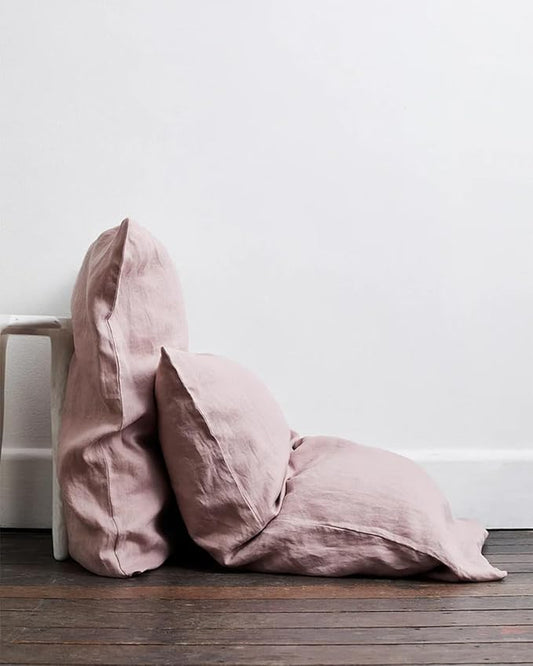 Bed Threads - Linen Pillowcases - 100% French Flax Linen - Luxury & Eco-Friendly - Breathable, Natural & Soft - Envelope Opening - Machine Washable - Standard Size - 30” x 20” - Set of 2 - Lavender