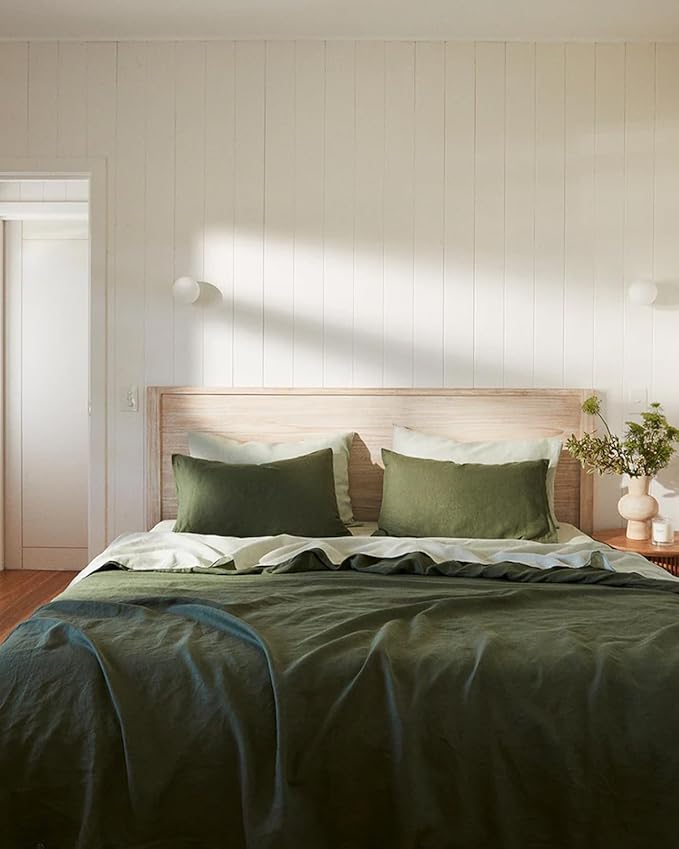 Bed Threads - Linen Pillowcases - 100% French Flax Linen - Luxury & Eco-Friendly - Breathable, Natural & Soft - Envelope Opening - Machine Washable - Standard Size - 30” x 20” - Set of 2 - Sage