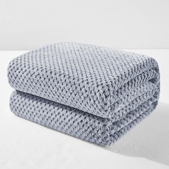 Exclusivo Mezcla Fleece Bed Blanket Queen Size, Super Soft and Warm Blankets for Couch, Sofa and Bed Waffle Textured, Cozy, Fuzzy and Lightweight (Mixed Navy Blue, 90x90 Inches)