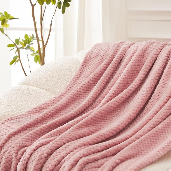 Exclusivo Mezcla Fleece Bed Blanket Twin Size, Super Soft and Warm Blankets for Couch, Sofa and Bed Waffle Textured, Cozy, Fuzzy and Lightweight (Dusty Pink, 90x66 Inches)