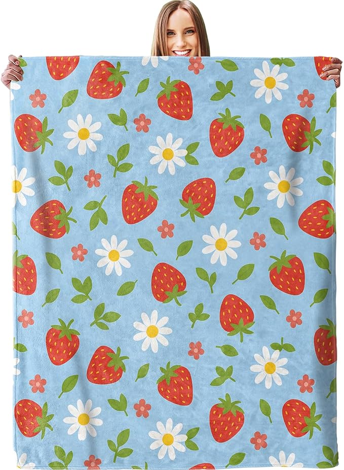 Strawberry Daisy Blanket, Soft Lightweight Warm Cozy Flannel 80×60 inch Throw Blanket for Couch, Travel, Bed, Outdoor, Gifts for Women Men Adults Kids