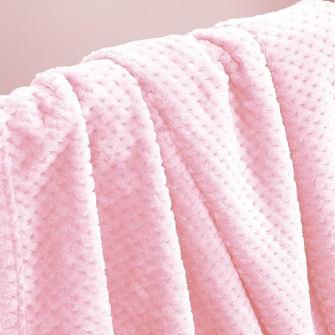 Exclusivo Mezcla Fleece Throw Blanket, Super Soft and Warm Blankets for Couch, Sofa and Bed Waffle Textured, Cozy, Fuzzy and Lightweight (Light Pink, 40x50 Inches)