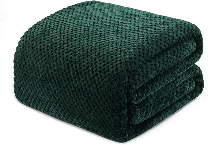 Exclusivo Mezcla Fleece Bed Blanket King Size, Super Soft and Warm Blankets for Couch, Sofa and Bed Waffle Textured, Cozy, Fuzzy and Lightweight (Forest Green, 90x104 Inches)
