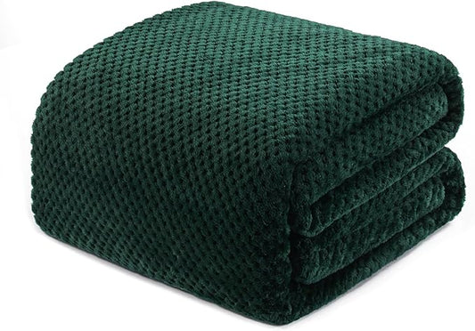 Exclusivo Mezcla Fleece Bed Blanket King Size, Super Soft and Warm Blankets for Couch, Sofa and Bed Waffle Textured, Cozy, Fuzzy and Lightweight (Forest Green, 90x104 Inches)