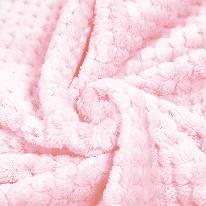 Exclusivo Mezcla Fleece Throw Blanket, Super Soft and Warm Blankets for Couch, Sofa and Bed Waffle Textured, Cozy, Fuzzy and Lightweight (Light Pink, 40x50 Inches)