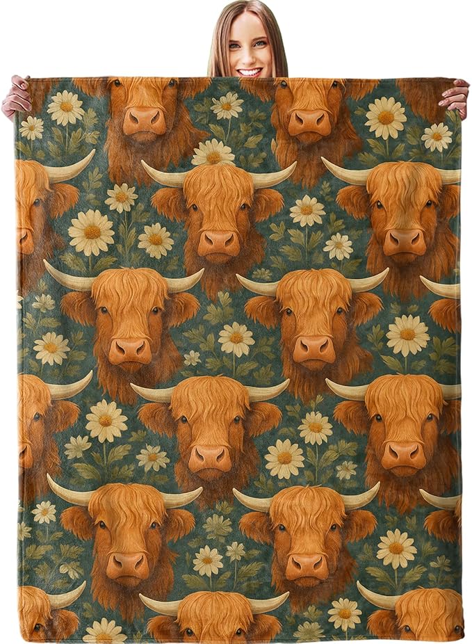 Highland Cow with Daisy Blanket, Soft Lightweight Warm Cozy Flannel 80×60 inch Throw Blanket for Couch, Travel, Bed, Outdoor, Gifts for Women Men Adults Kids