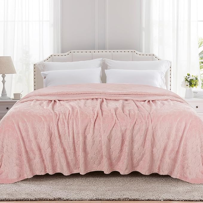 TOONOW Fleece Bed Blanket King Size 90x108 inches, Super Soft Fluffy Fuzzy Plush Blanket Geometric Pattern Cozy Microfiber Flannel Blankets for Couch, Bed, Sofa, Light Pink