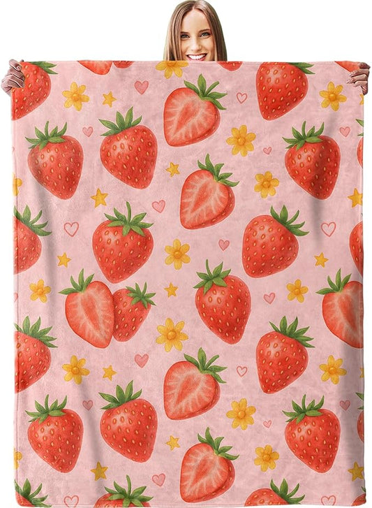 Fresh Strawberry Blanket, Soft Lightweight Warm Cozy Flannel 50×40 inch Throw Blanket for Couch, Travel, Bed, Outdoor, Gifts for Women Men Adults Kids