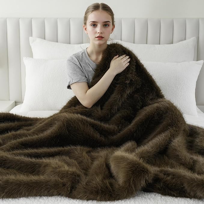 BATTILO HOME Luxury Fluffy Olive Green Faux Fur Throw Blanket, Cozy Warm Fur Blanket for Couch, Sofa, Chair, Bed, Plush Fuzzy Fur Throws with Long Pile, 50"x60"