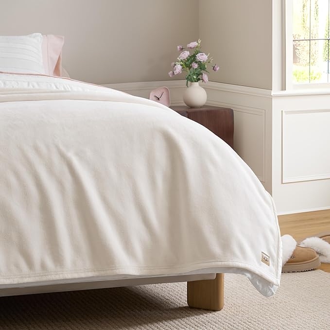 UGG Coco Fleece Blanket for Bed Queen Size – Luxury Cozy Room Decor, Soft Warm Winter Bedding, Heavy Blanket & Queen Blanket for Bed, Gifts for Teens and Women - Snow
