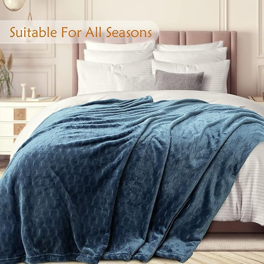 TOONOW Fleece Bed Blanket Queen Size 90x90 inches, Super Soft Fluffy Fuzzy Plush Blanket Geometric Pattern Cozy Microfiber Flannel Blankets for Couch, Bed, Sofa, Navy Blue