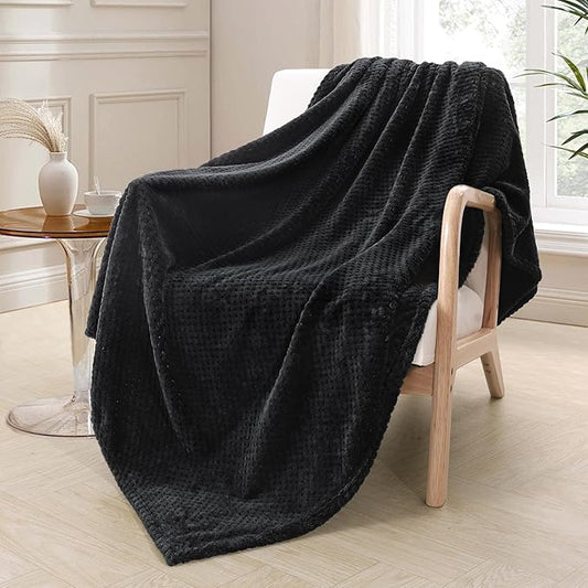 Exclusivo Mezcla Fleece Throw Blanket Extra Large, Super Soft and Warm Blankets for Couch, Sofa and Bed Waffle Textured, Cozy, Fuzzy and Lightweight (Black, 50x70 Inches)