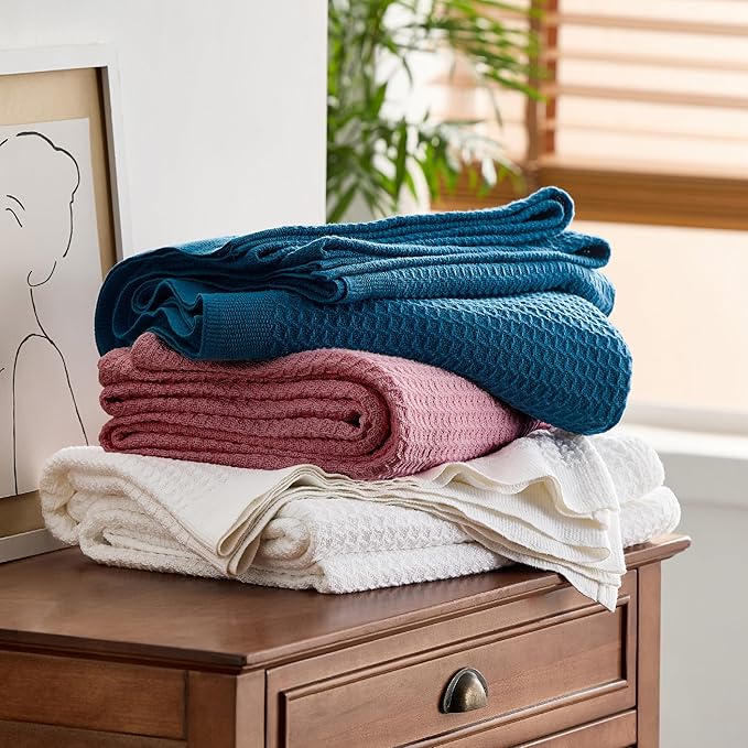 Bedsure Gentlesoft 100% Cotton Blanket Queen Size for Bed - Breathable and Soft for Spring Summer, Thick Cozy Waffle Weave Blanket Gifts for Women, Dusty Rose, 90x90 Inches