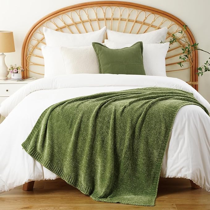 BATTILO HOME Chenille Knitted Throw Blanket for Couch, Spring Summer Green Throw Blanket for Home Decor, Decorative Cozy Soft Moss Green Blankets for Bed Sofa Couch Living Room, 51"x67"