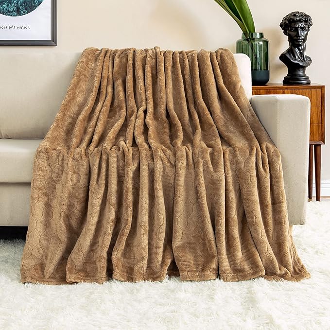 TOONOW Fleece Blanket Super Soft Cozy Throw Blanket 50" x 60", Lightweight Fuzzy Comfy Textured Flannel Blanket Warm Plush Throw Blankets for Couch, Sofa, Bed, Camel