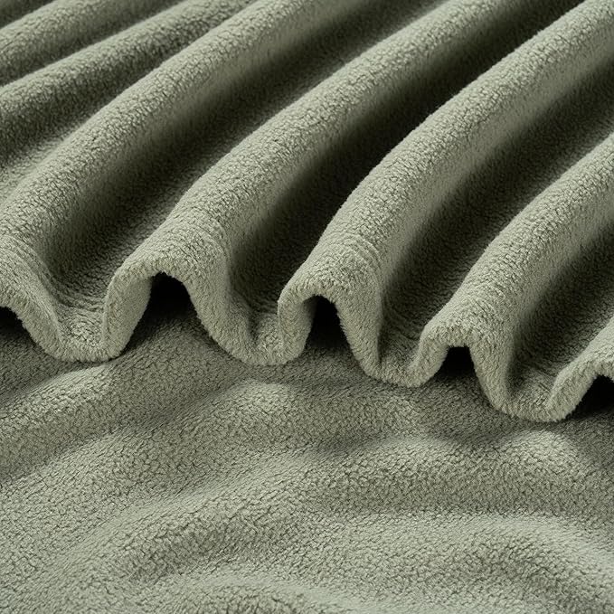Berkshire Blanket Microfleece King Size Bed Blanket Dark Sage Green, Lightweight Soft Breathable Plush Micro Fleece Blanket for Bed Couch Sofa, 90x108 Inches